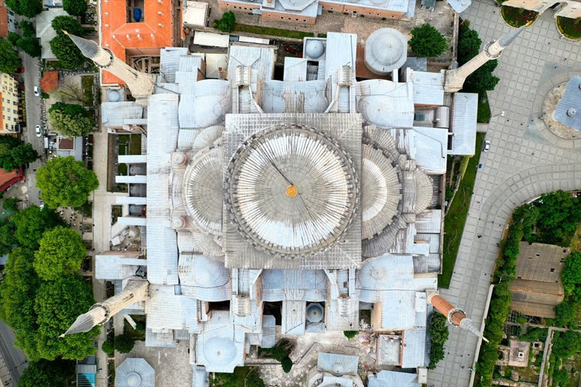 Ayasofya İmam Hatibi Önder Soy anlattı: 4 yılda 7 kişi ezandan etkilenerek Müslüman oldu - Resim: 4