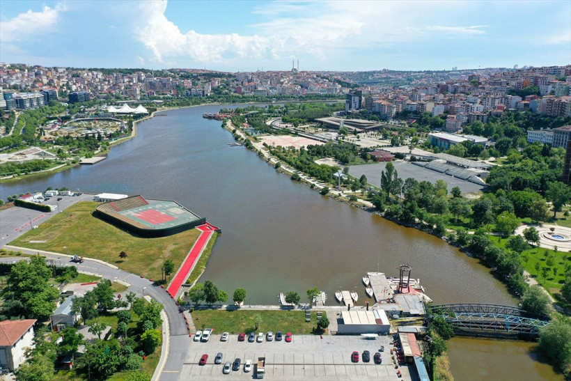 Haliç'in renginin değişmesi şaşkınlık yarattı! İstanbul'u tedirgin eden görüntü - Resim: 1