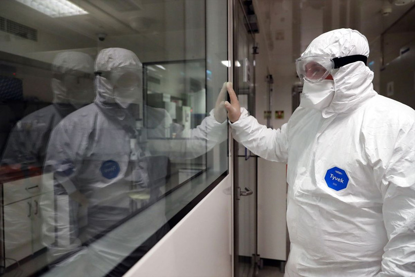 Bakan Mustafa Varank Kovid-19'a karşı aşı ve ilaç geliştirme çalışmalarını yerinde inceledi - Resim: 3