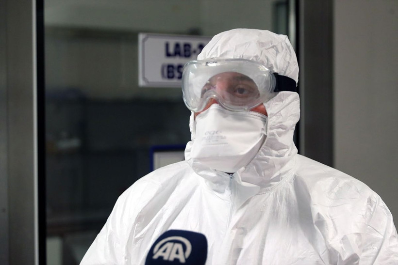 Bakan Mustafa Varank Kovid-19'a karşı aşı ve ilaç geliştirme çalışmalarını yerinde inceledi - Resim: 4