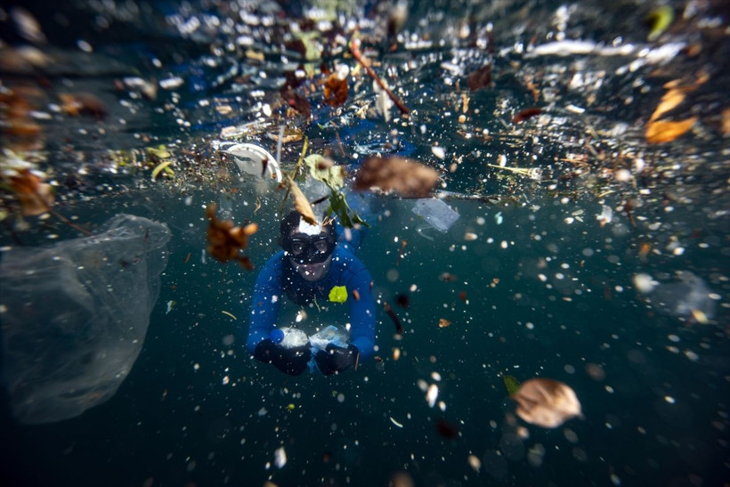 İstanbul Boğazı'na korona bulaştı! Eldiven maske ve dezenfektan çöplüğü oldu - Resim: 2