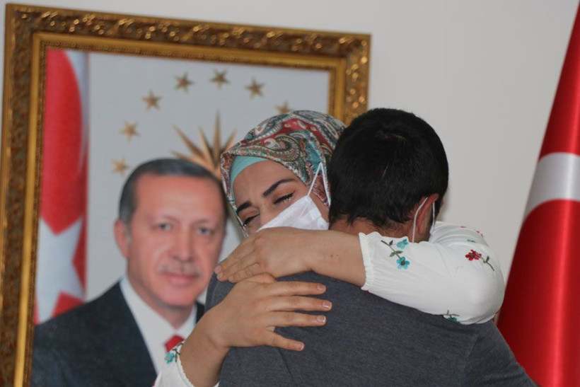PKK'dan bir genç daha kurtarıldı ailesine böyle kavuştu gözyaşları sel oldu - Resim: 3