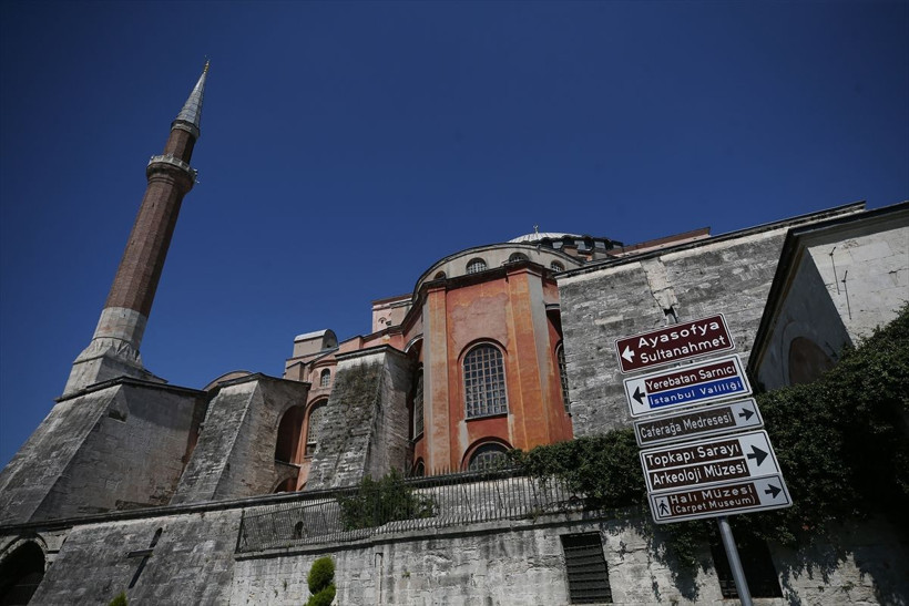 Ayasofya'ya ibadet yolu açılmasına büyük ilgi - Resim: 3