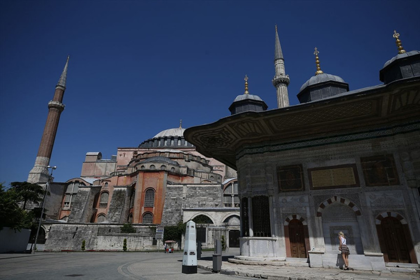 Ayasofya'ya ibadet yolu açılmasına büyük ilgi - Resim: 4