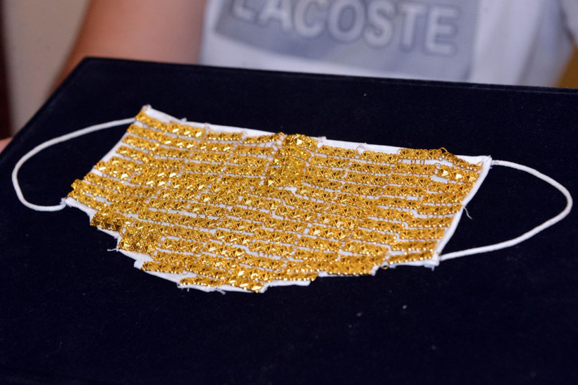 Fiyatı 100 bin liraya kadar çıkacak! 14 bin liraya altın işlemeli maske! - Resim: 4