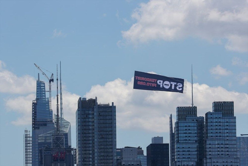 ABD'de 15 Temmuz havadan ve karadan pankartlarla anlatıldı - Resim: 3