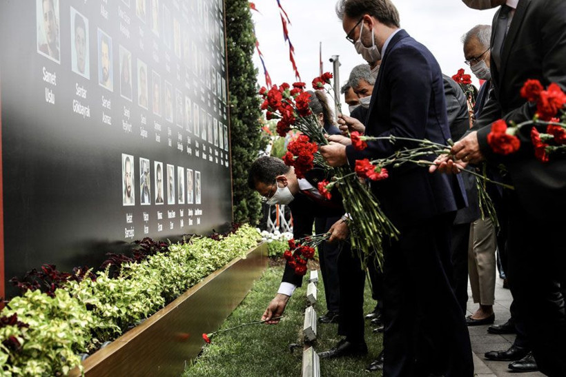 İBB'de 15 Temmuz şehitleri anıldı - Resim: 3