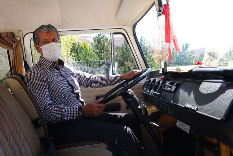 Sivas'ta 44 yaşındaki aracına 100 bin lira teklif ettiler satmadı - Resim: 2