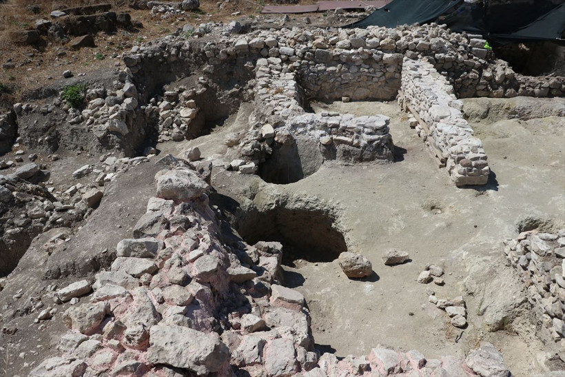 Balıkesir'de bulundu 2 bin 600 yıllık Lidya mutfağında 'fare kafatası' - Resim: 2