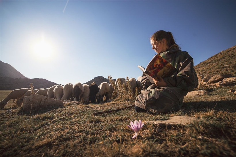 Antalya dağlarında bir çiçek! Toroslar'ın kardeleni: Yörük kızı Emine - Resim: 1