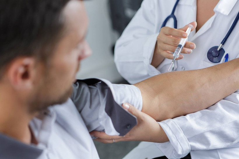 Koronavirüs aşısında büyük şok! Oxford Üniversitesi ve AstraZeneca'nın Covid-19 aşıları durduruldu - Resim: 4