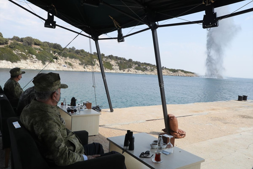 Hulusi Akar kamuflajı giydi gereken neyse yapacağız - Resim: 1