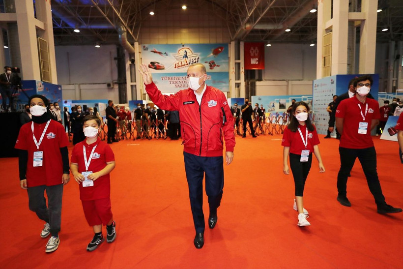 Cumhurbaşkanı Erdoğan'ın Türk bayrağı hassasiyeti - Resim: 2