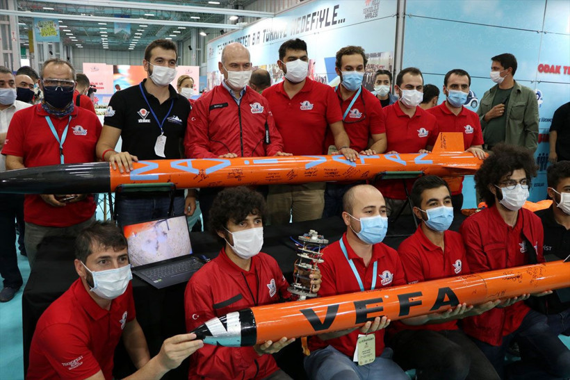 İçişleri Bakanı Süleyman Soylu Teknofest 2020'de! Roketi imzaladı - Resim: 1