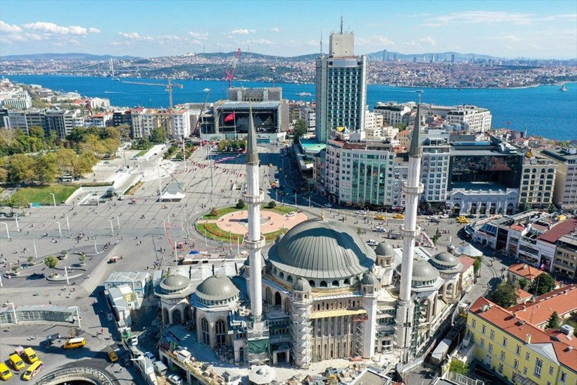 Taksim Camii'nde sona yaklaşıldı! İçinden görüntü geldi - Resim: 3
