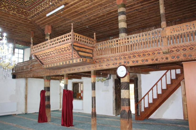 Erzurum'da tek bir çivi çakılmadan yapılan cami 354 yıldır ayakta - Resim: 2