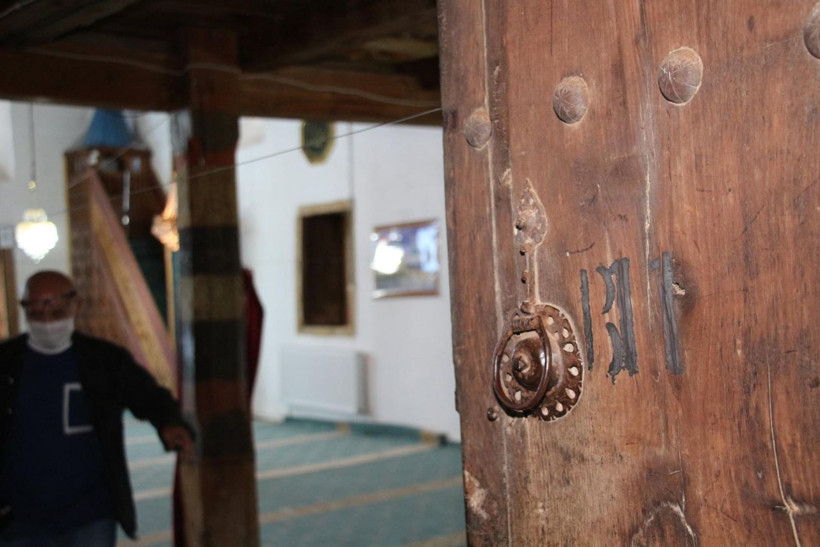 Erzurum'da tek bir çivi çakılmadan yapılan cami 354 yıldır ayakta - Resim: 4
