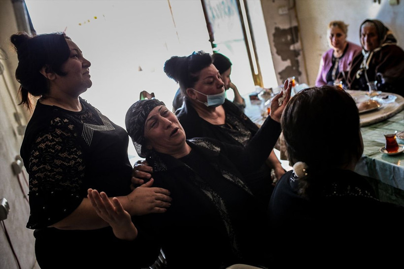 Azerbaycanlı şehit askerin annesi: Annesini de cepheye çağırsalar, ben gideceğim - Resim: 4