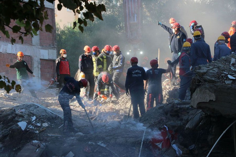 72 saat geride kaldı! Depremin kahramanları üzüntü ve sevinci bir arada yaşıyor - Resim: 1