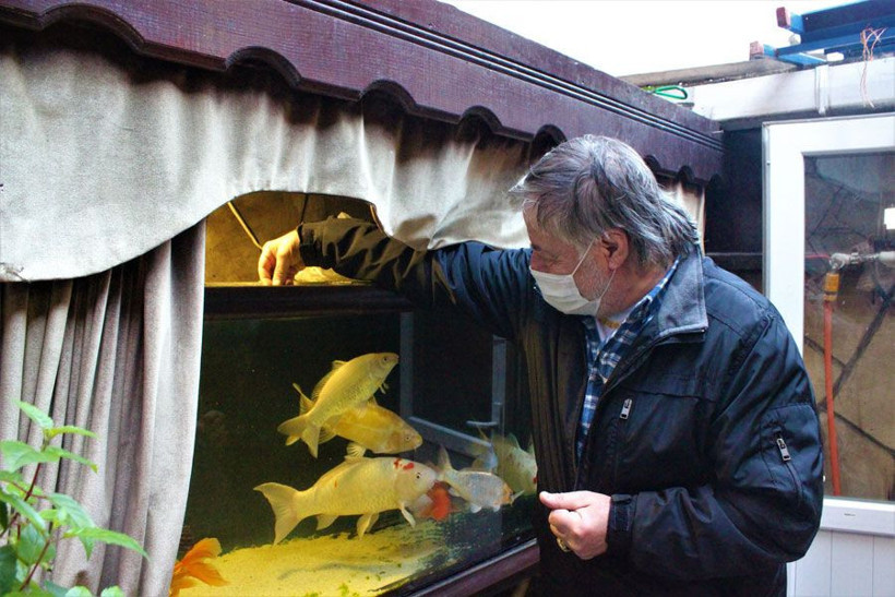 Kocaeli'de salgında azalan işlerini attırmak için kahvehanesine kurdu kimse dışarı çıkmıyor! - Resim: 3