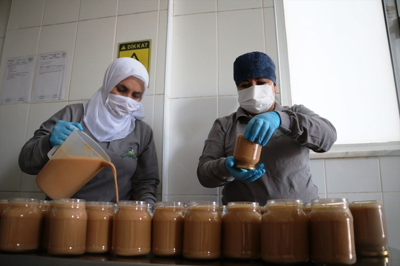 Kapı kapı gezerek satıyordu şimdi 2 işletme sahibi oldu - Resim: 2