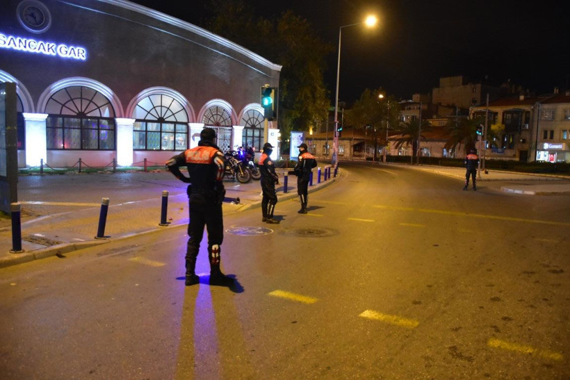 80 saatlik kısıtlama bugün başlıyor! Alanlarına giriş yasak alkol satışı yapılmayacak - Resim: 3