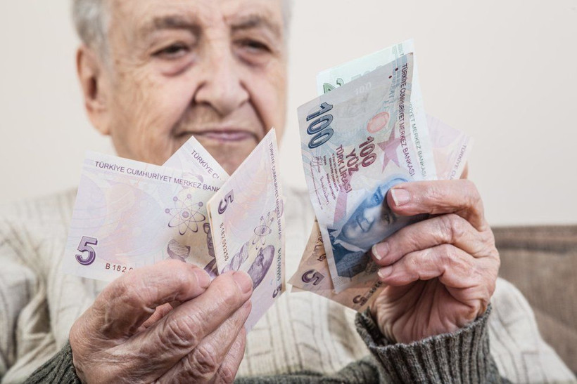İşte emeklilerin zamlı maaşları, ek ödemeleri ve eline geçecek maaş tutarı! Kuruşu kuruşuna liste - Resim: 2