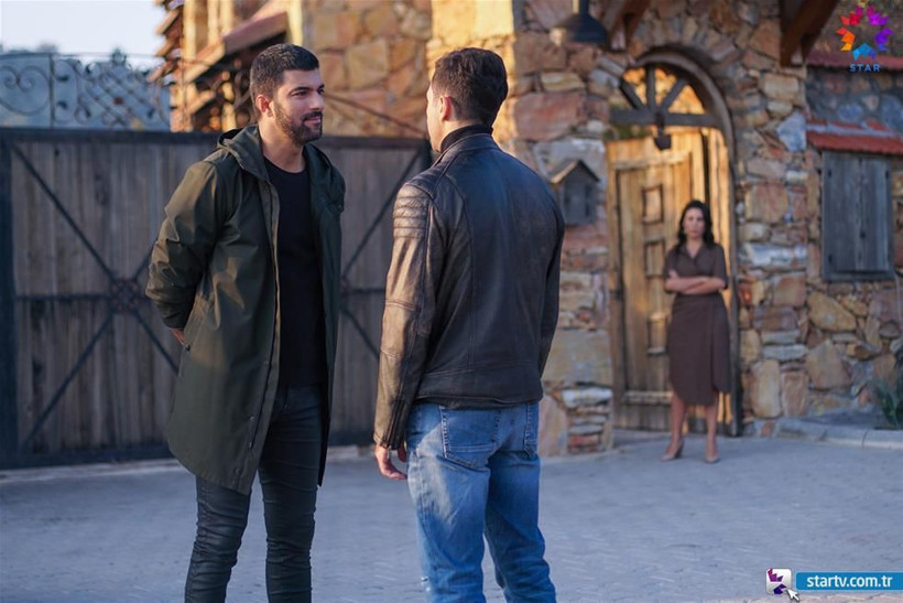 Star dizisinde şok gelişme Sefirin Kızı'ndaki başrol oyuncusu bıraktı - Resim: 1