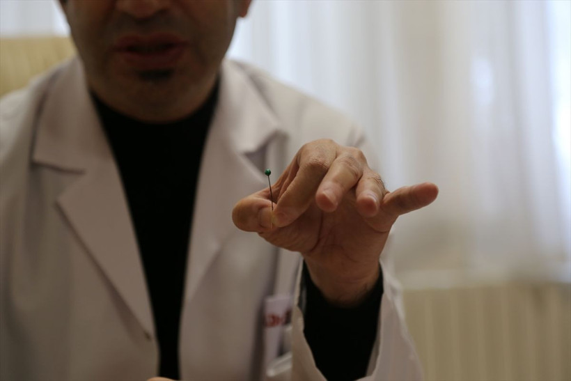 Göğüs cerrahı Ekber Şahin, yanlışlıkla yutulan cisimlerden koleksiyon yaptı! Hepsini ameliyatla çıkardı - Resim: 2