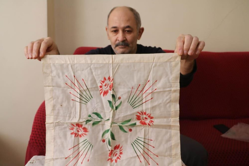 Gaziantep’te Atatürk'ün babasına hediye ettiği mendili satışa çıkardı - Resim: 4