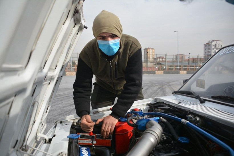 Kayserili iki genç yaptı! 92 model Doğan cep'ten kumandalı sürücüsüz akıllı otomobili oldu - Resim: 2