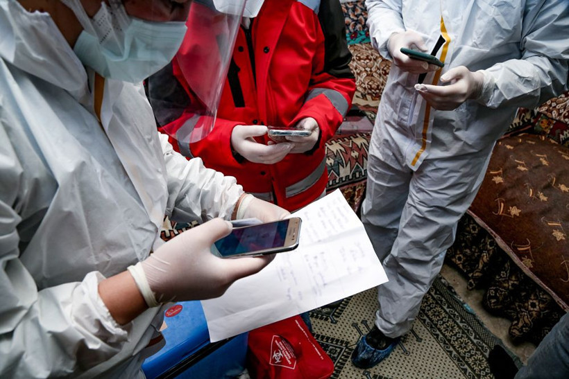 Covid-19 savaşçılarının yoğun kış şartlarında aşıyı ulaştırma serüveni! "Vurdunuz kırdınız geldiniz” - Resim: 4