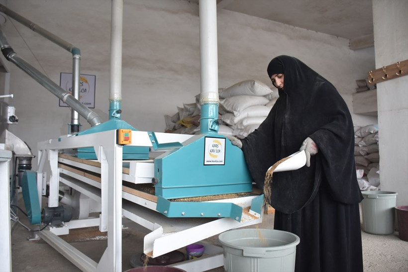 Devletten hibe alıp değirmen kurdu! Hümeyra Hanım, ata yadigarı buğdaylara hayat veriyor - Resim: 2