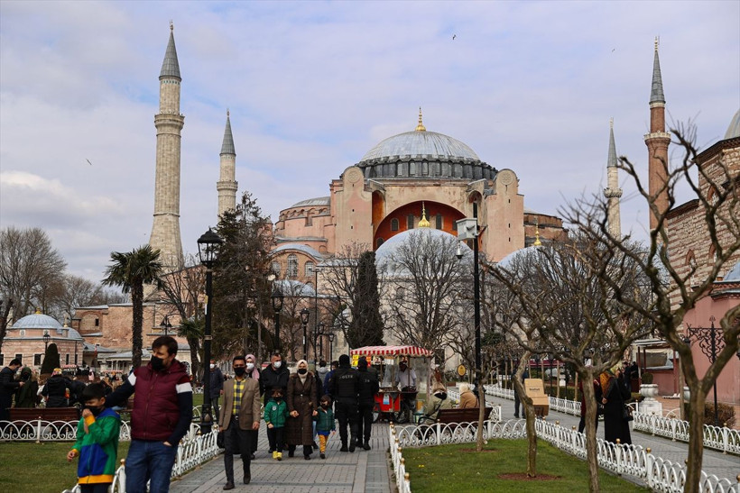 Ayasofya dünyaya örnek olacak bir modelle restore ediliyor! Toplu iğne başı kadar bile... - Resim: 4