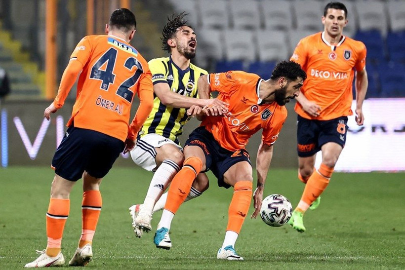 Nihat Kahveci'den Aykut Kocaman'a Demba Ba tepkisi: Yüzüne bakmadı ama... - Resim: 1