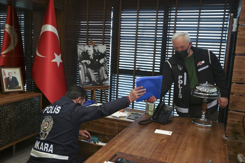 'İktidara yakınız' maskesiyle 300 milyonluk vurgun! "Arsa Avcısı"nda 106 gözaltı avukatlar da var - Resim: 1