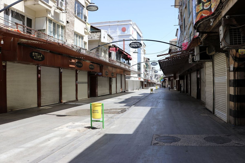 Şeytani plan işe yaramadı! Metruk evden kuyumculara tünel kazdılar ama yakalandılar - Resim: 1