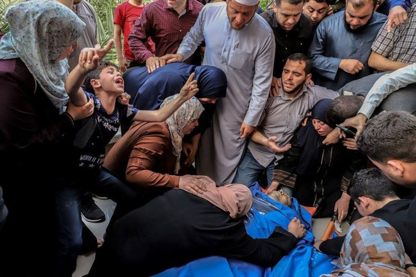 İsrail'in Gazze'ye saldırıları sürüyor: Can kaybı 50'yi geçti 320 kişi yaralandı - Resim: 2