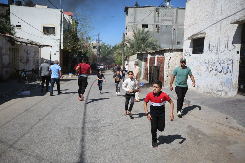 İsrail'in Gazze Şeridi'ne saldırılarında şehit sayısı 103'e çıktı - Resim: 4