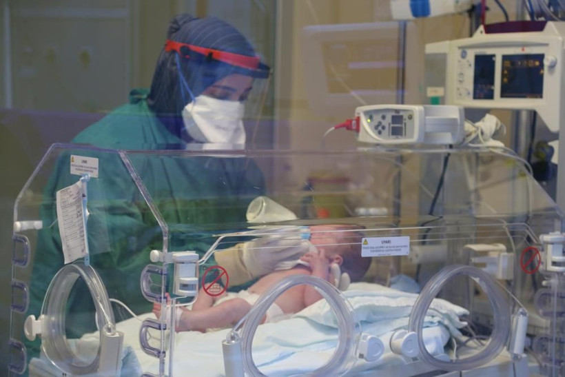 Kocaeli'de doğar doğmaz koronavirüse gözlerini açan bebekler görüntülendi - Resim: 2