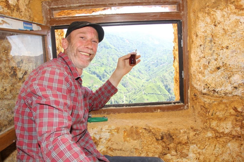 Günde 2 saat uyudu bir buçuk yıl sürdü! Rize'de Cumhurbaşkanı Erdoğan'ın anısına yaptı - Resim: 2