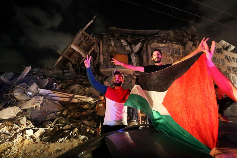 Gazze ve Batı Şeria'daki Filistinli gençlerden "ateşkes" sevinci - Resim: 4