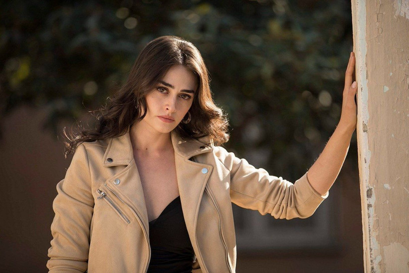 Uğur Güneş Esra Bilgiç yeni diziden paylaştı Ramo ve Bir Zamanlar Çukurova yıldızları birleşti - Resim: 1