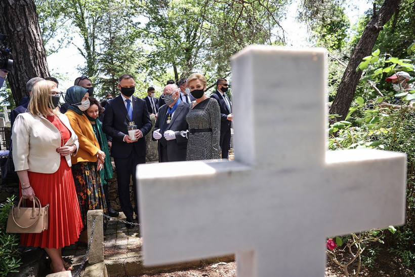 Türk SİHA'sı alan ilk NATO ülkesi Polonya'nın Cumhurbaşkanı Duda İstanbul'da! Önce Patrikhane sonra Polonezköy - Resim: 2