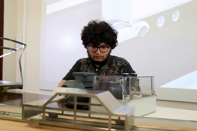 Lise öğrencisi yaptı dünya duydu! Kazalardaki ölümleri bitirecek icat - Resim: 1