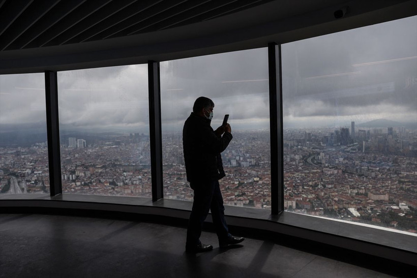 Çamlıca Kulesi ziyarete açıldı! İlk ziyaretçisi Ayvaz ailesi oldu işte Çamlıca Kulesi ücretleri... - Resim: 3