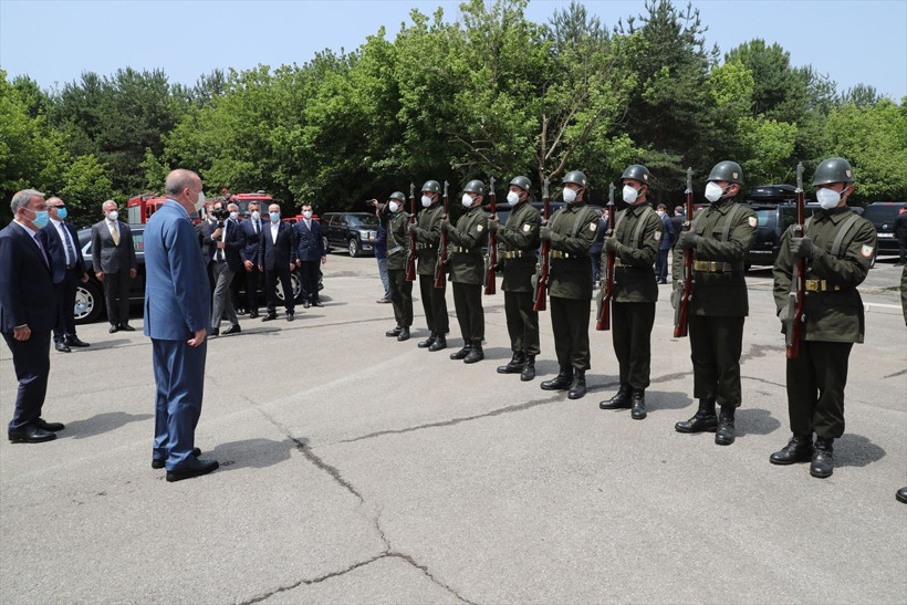 Cumhurbaşkanı Erdoğan Tank Palet Fabrikası'nda - Resim: 1