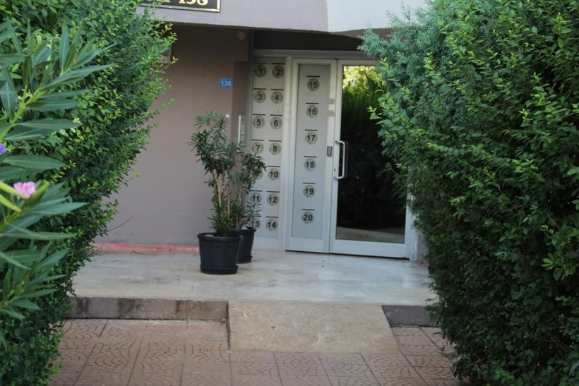 Antalya'da şahitlik meselesinde plaj şemsiye sopasıyla dayak! Kızı üzülmesin diye... - Resim: 3