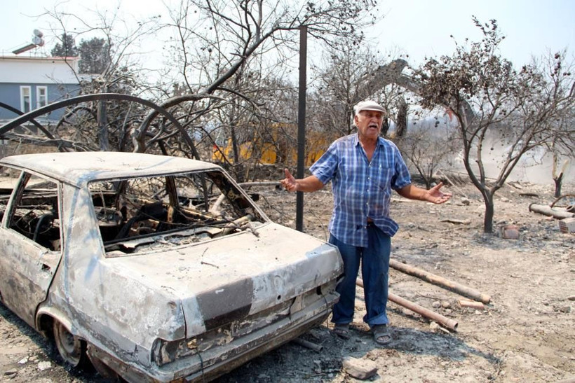 Manavgat'ta yangında 4 evi yandı 54 yıllık emeği 2 dakikada gitti - Resim: 3