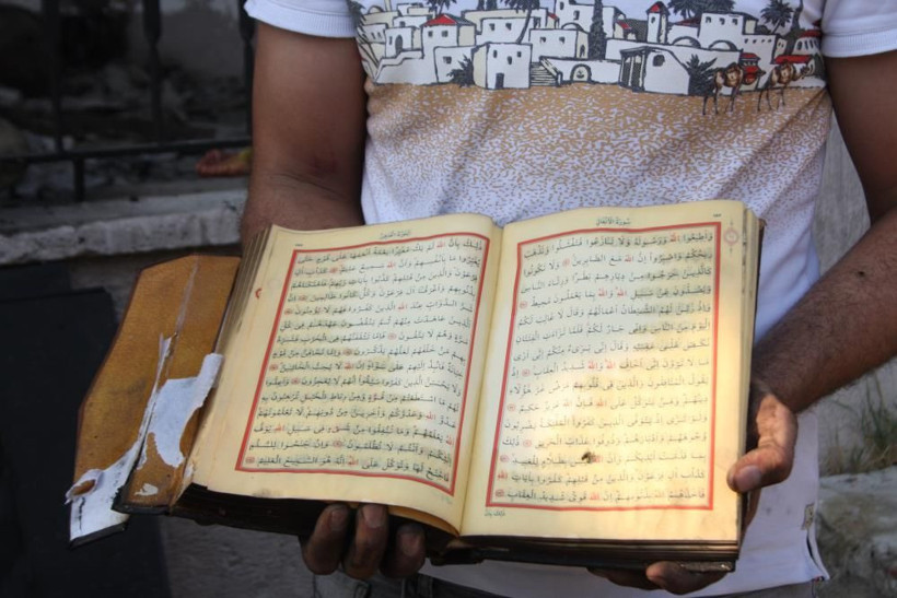 Manavgat'taki yangında tamamen küle dönen evde Kur'an-ı Kerimler zarar görmedi - Resim: 4